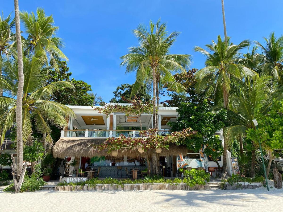 Jony'S Beach Resort Balabag  Esterno foto